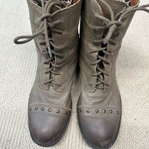 Lucky Brand Gray Combat Boots with Lace-Up Design and Distinct Toe Cap